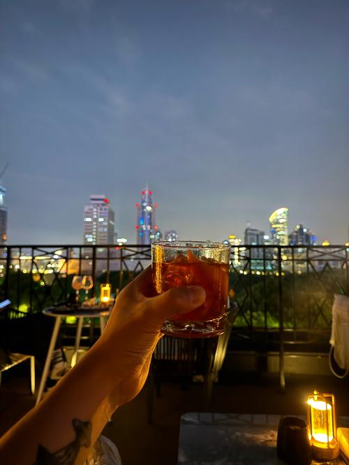 上海夜生活好玩的地方有哪些_上海夜生活体验_上海夜生活怎么玩