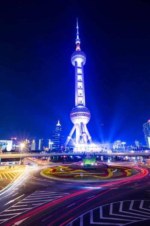 从朋友经历引出夜上海论坛，参考手册助你全新了解